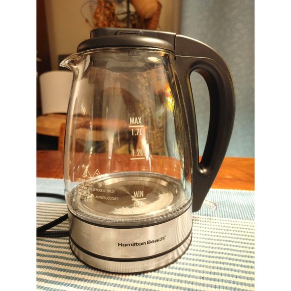 HAMILTON BEACH ELECTRIC GLASS TEA KETTLE BOILING WATER 1.7L BLUE LED INDICATOR